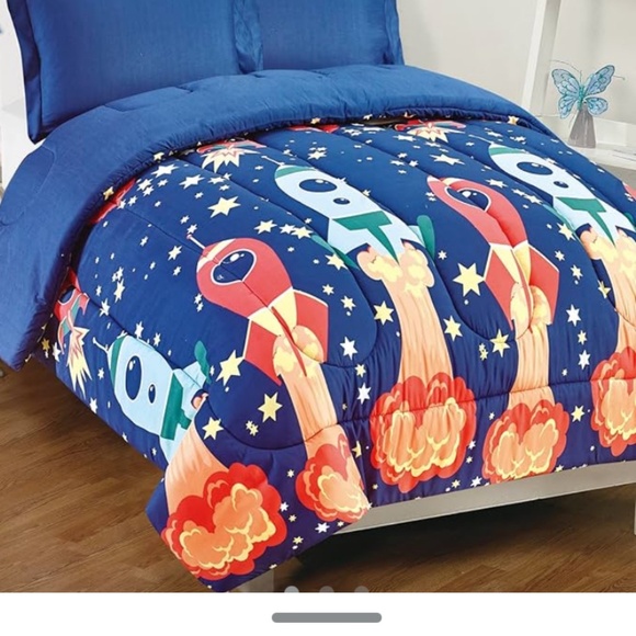 Twin comforter - Picture 1 of 2